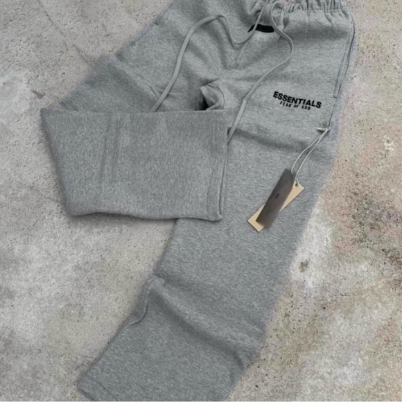 Essentials dark oat Sweatpants small - Picture 2 of 4